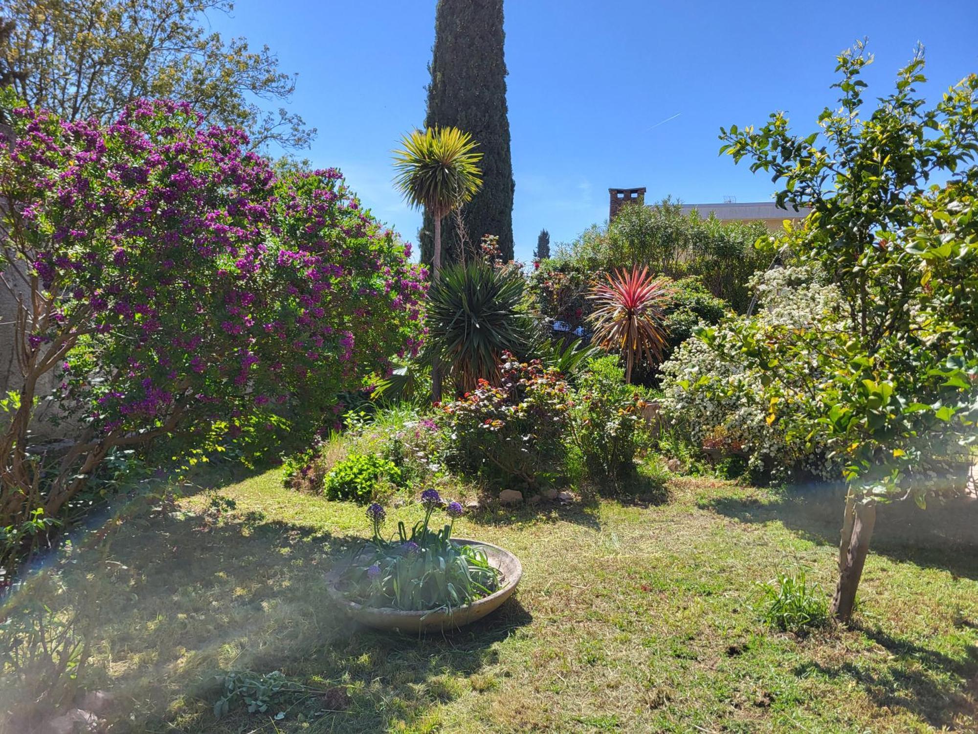 Villa La Garde  Luaran gambar
