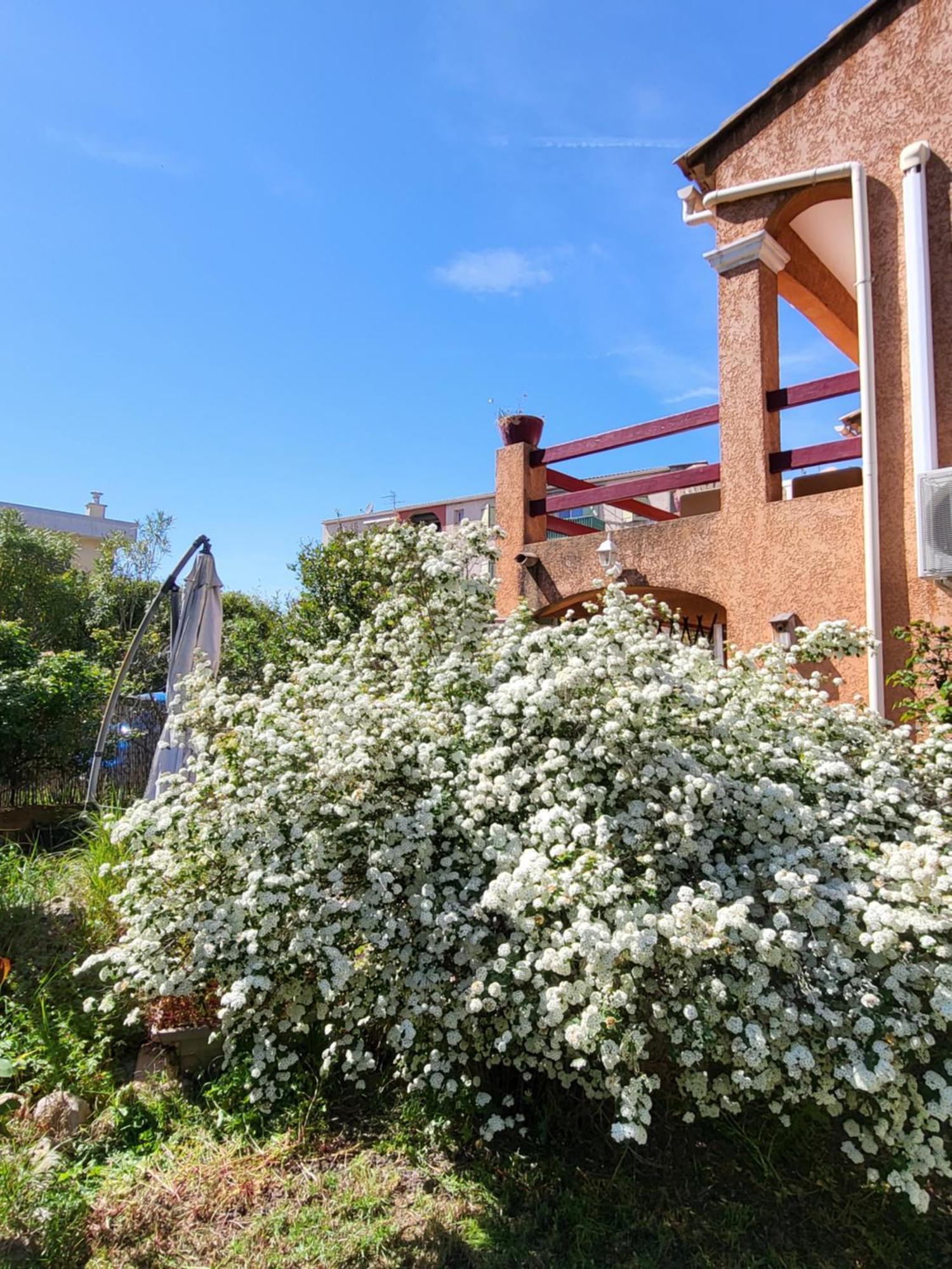 Villa La Garde  Luaran gambar